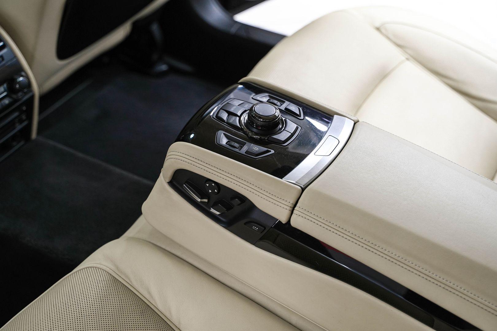 BMW 7 серии 2011, черный, ДЦ Орехово