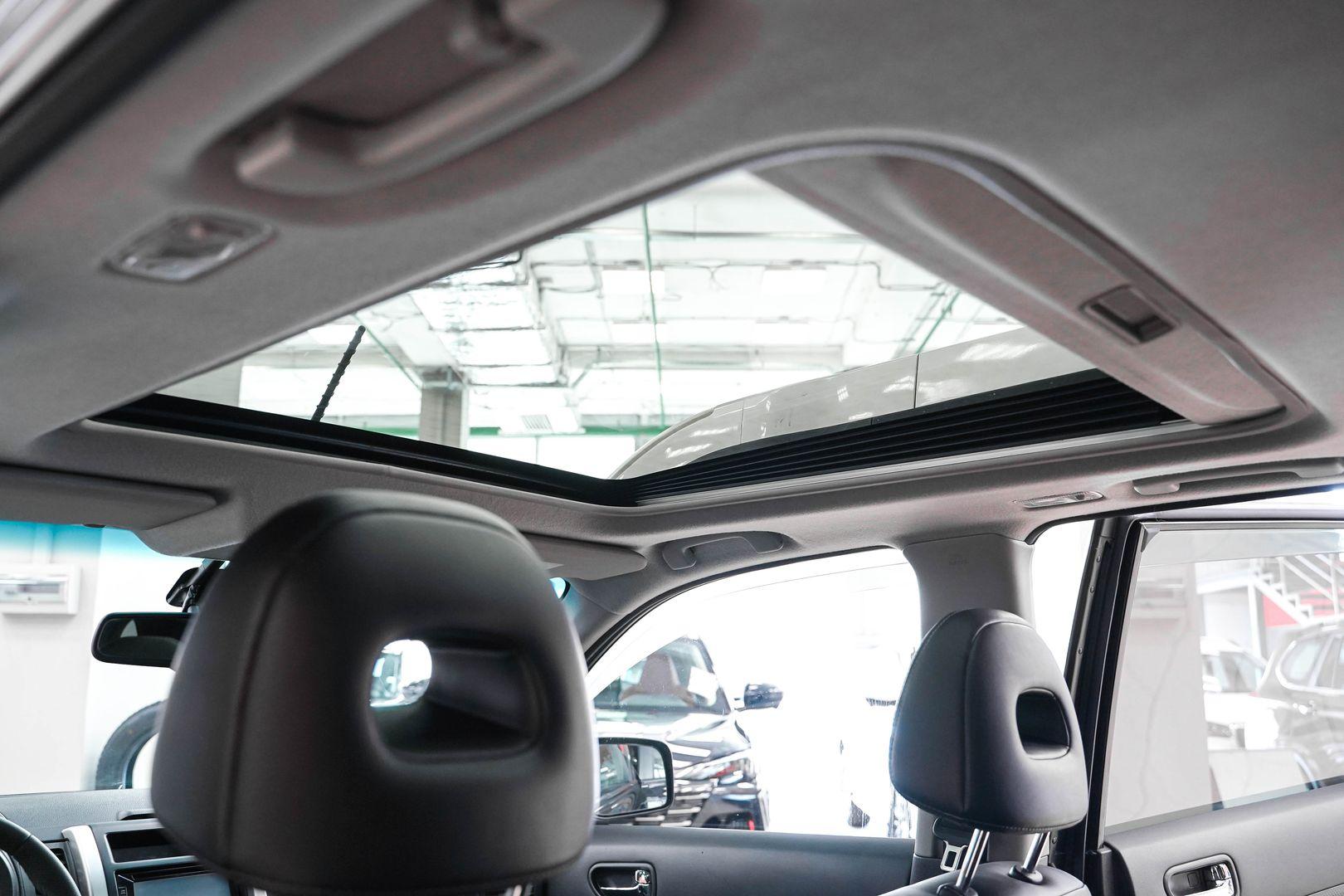 Nissan X-Trail 2012, черный, ДЦ Орехово
