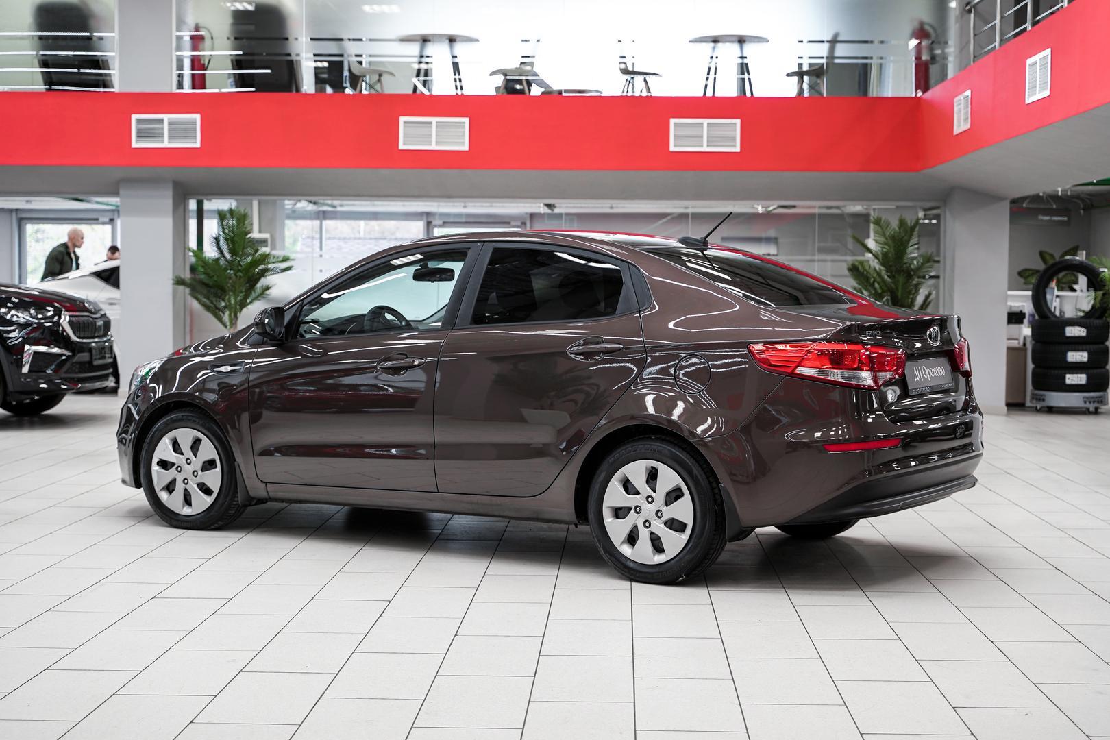 Kia Rio 2016, коричневый, ДЦ Орехово
