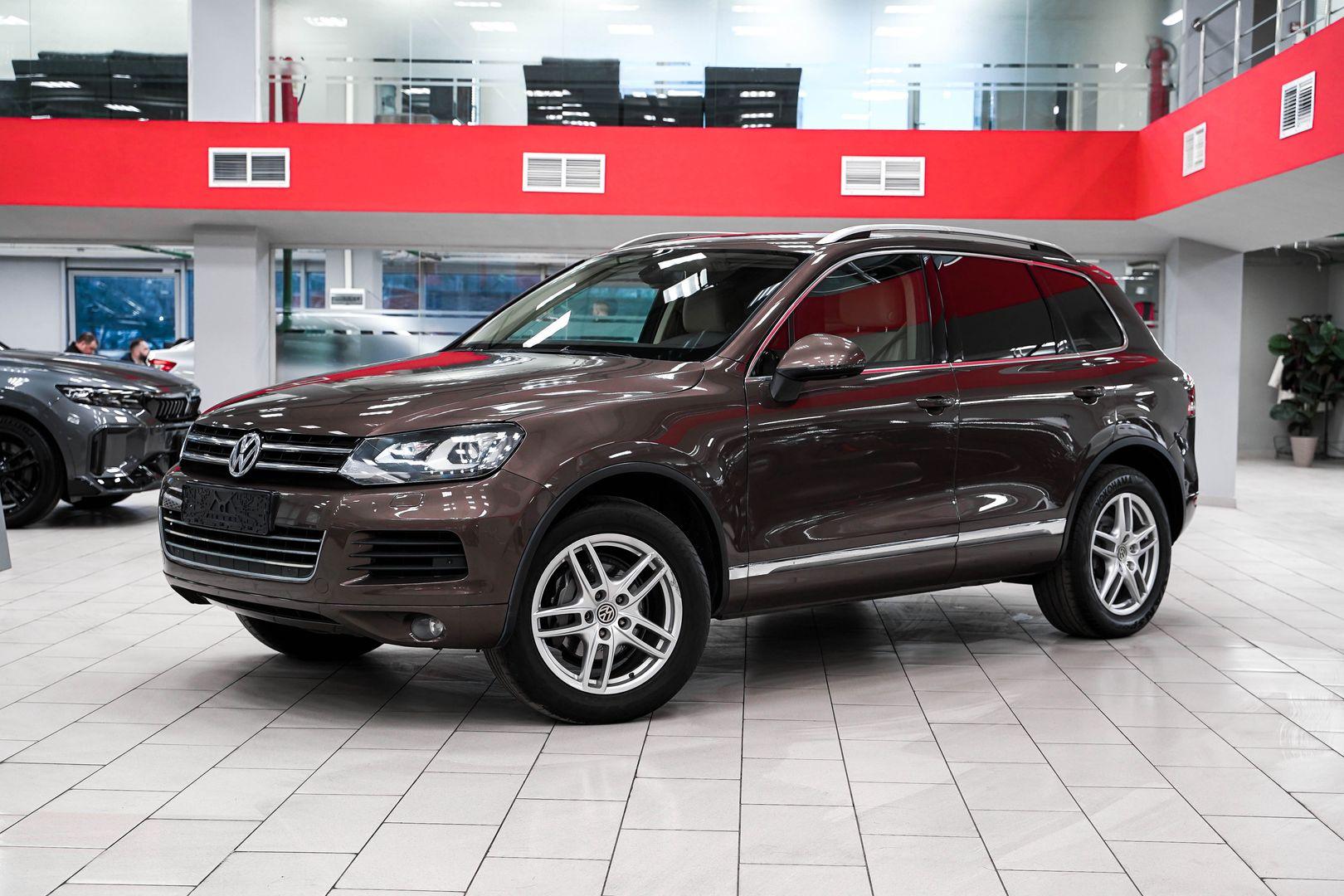 Volkswagen Touareg 2012, коричневый, ДЦ Орехово