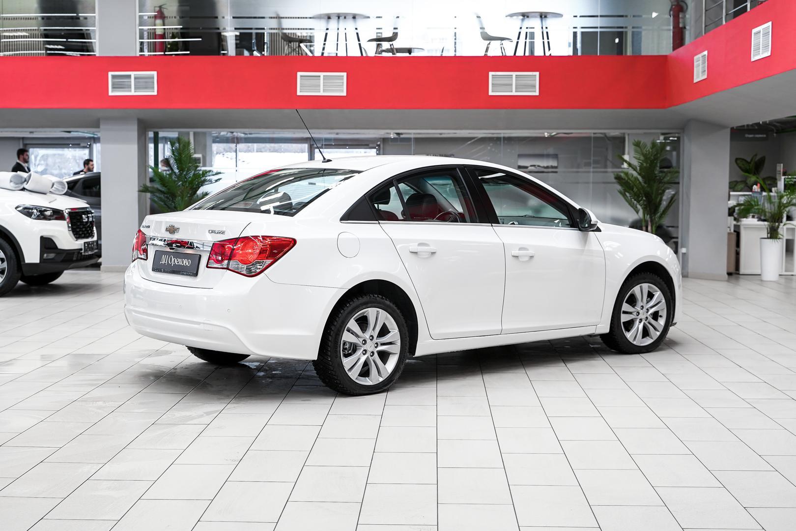 Chevrolet Cruze 2014, белый, ДЦ Орехово