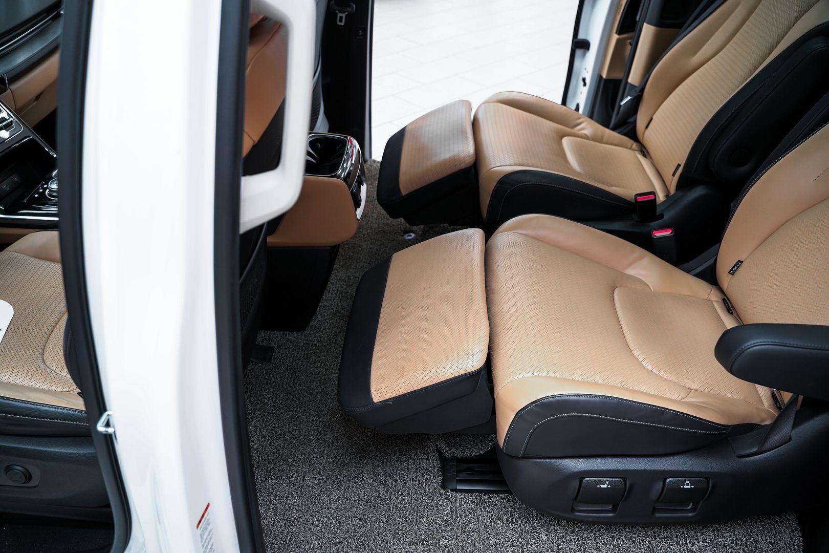 Kia Carnival 2020, белый, ДЦ Орехово