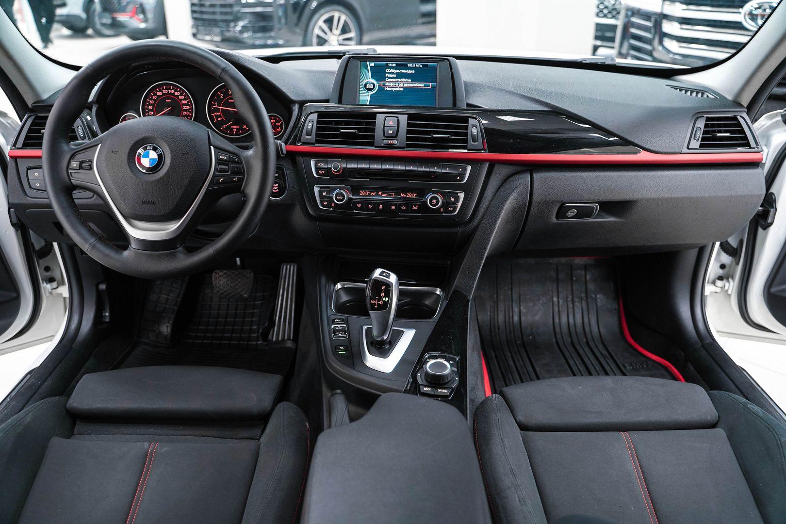 BMW 3 серии 2013, белый, ДЦ Орехово