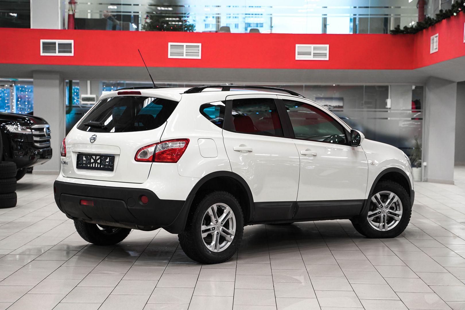 Nissan Qashqai 2013, белый, ДЦ Орехово
