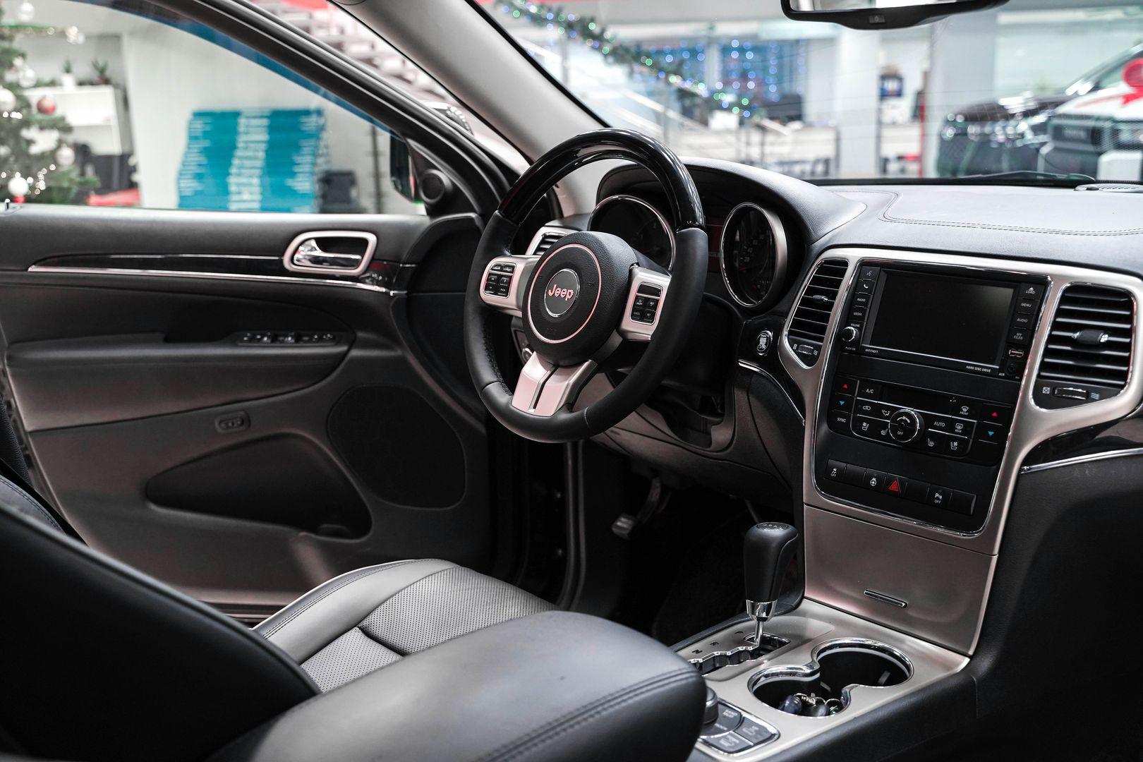 Jeep Grand Cherokee 2012, черный, ДЦ Орехово