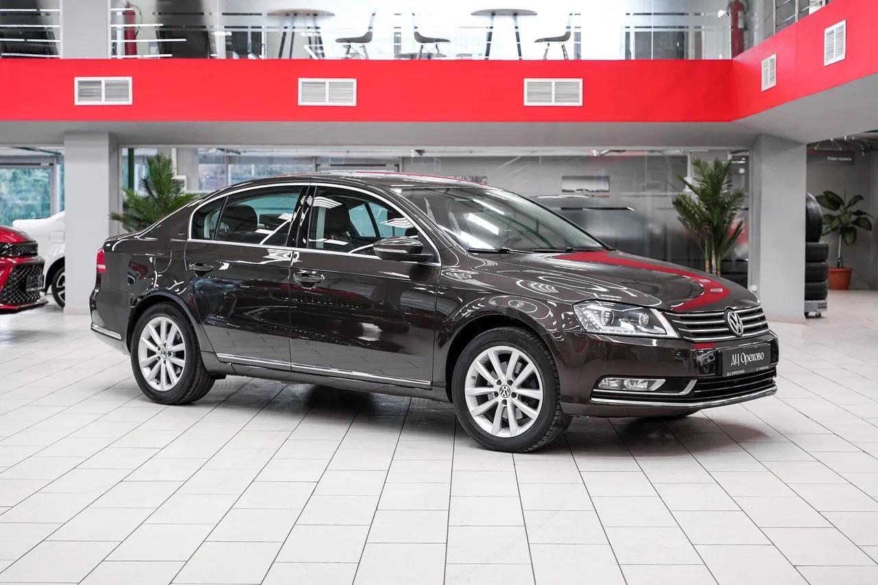 Volkswagen Passat 2012, коричневый, ДЦ Орехово