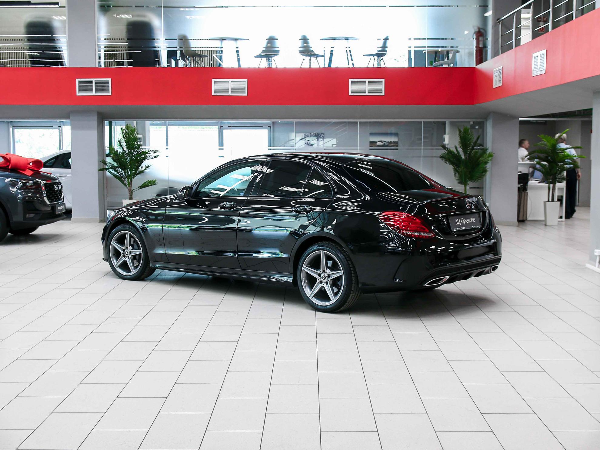 Mercedes-Benz C-Класс 2015, черный, ДЦ Орехово