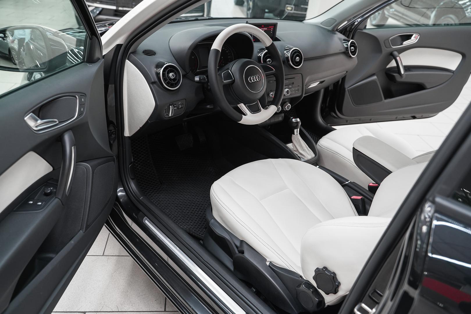 Audi A1 2012, черный, ДЦ Орехово