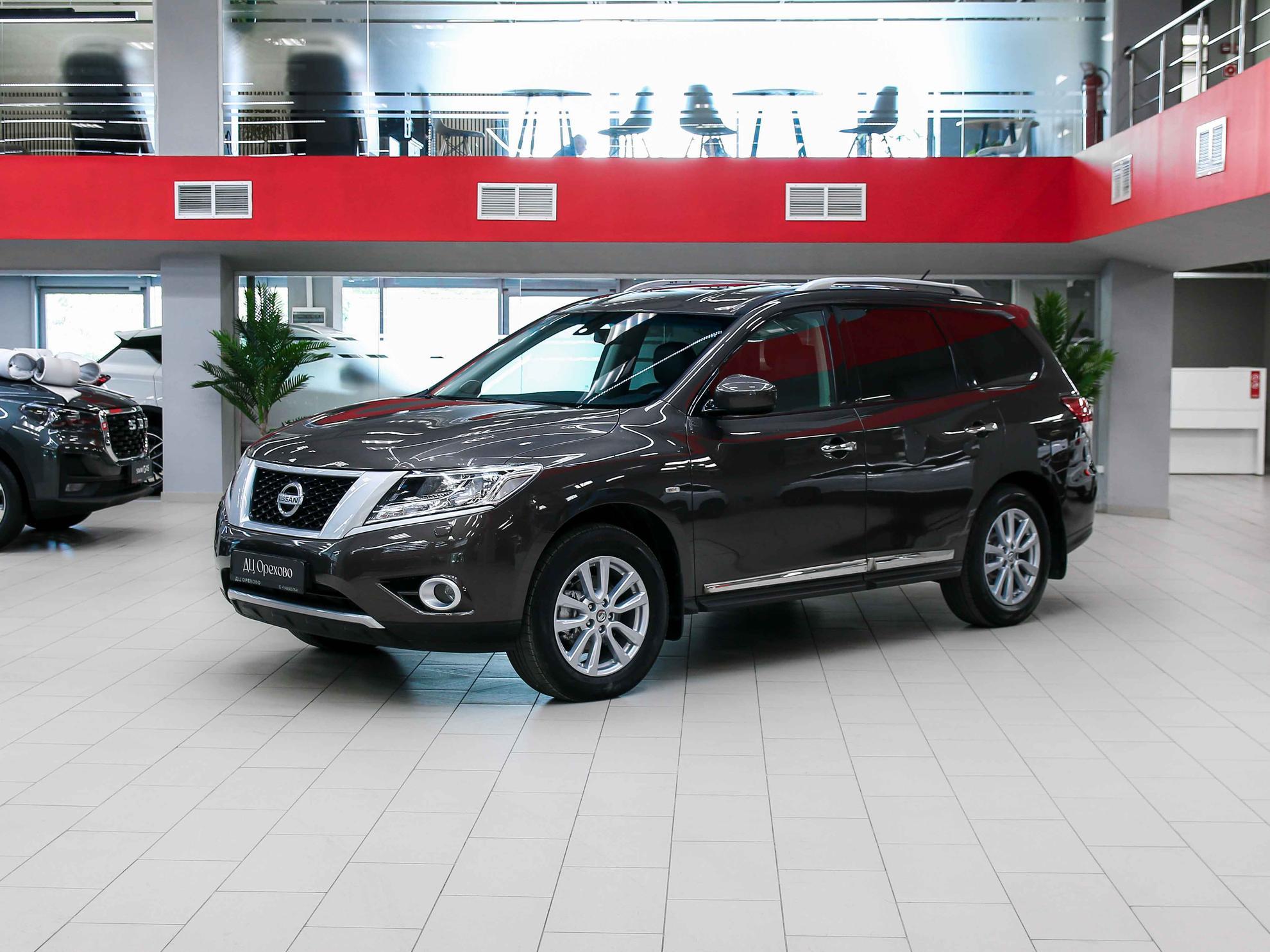 Nissan Pathfinder 2014, коричневый, ДЦ Орехово