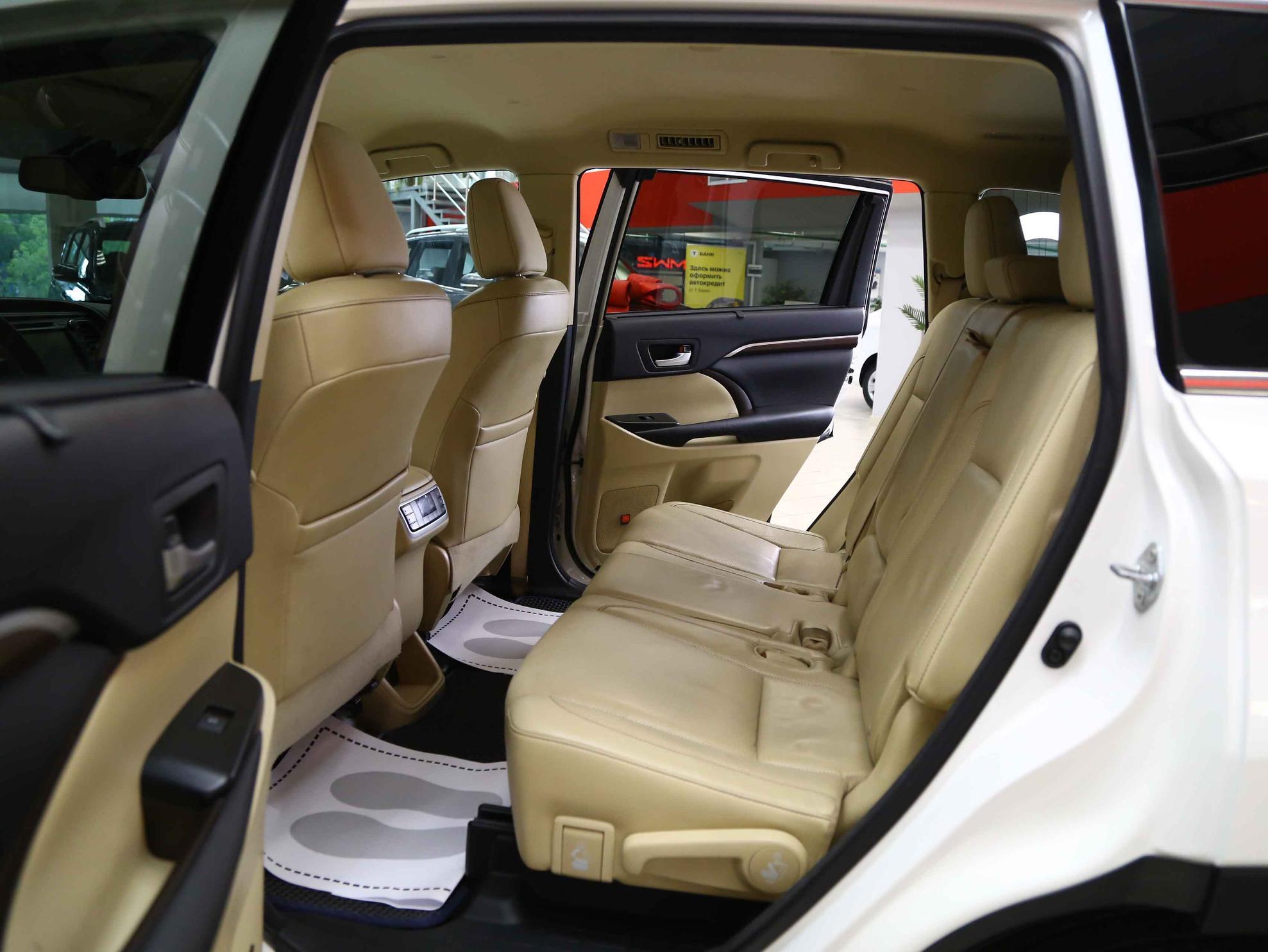 Toyota Highlander 2014, белый, ДЦ Орехово