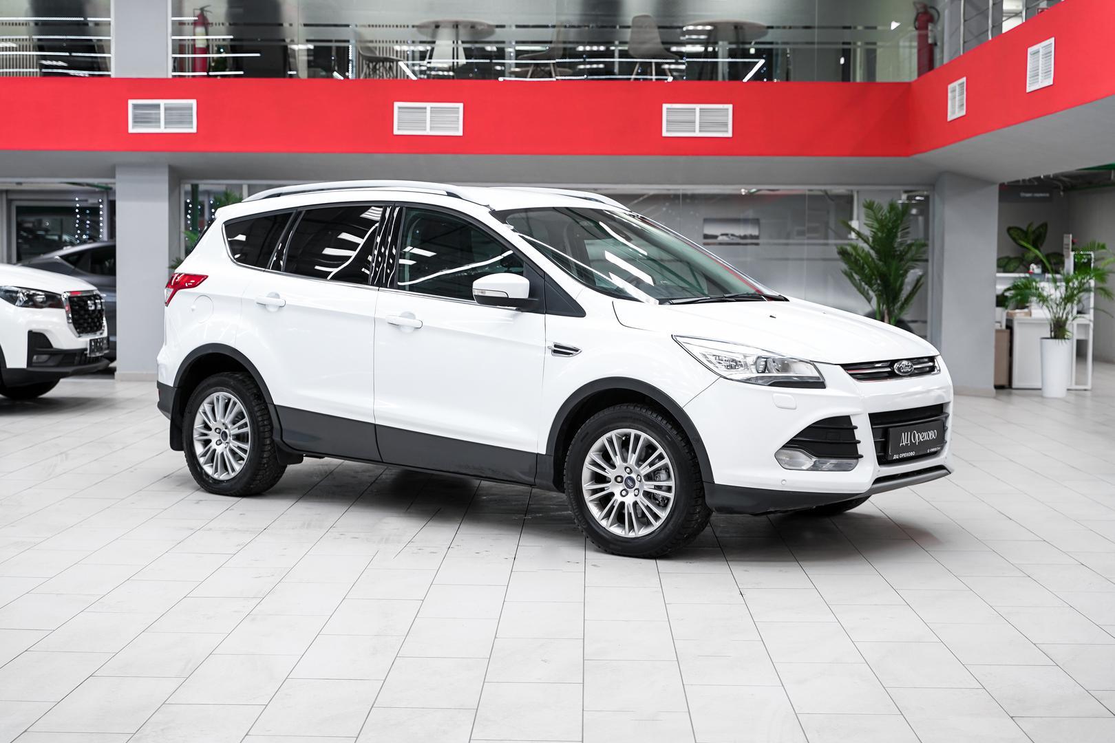 Ford Kuga 2015, белый, ДЦ Орехово