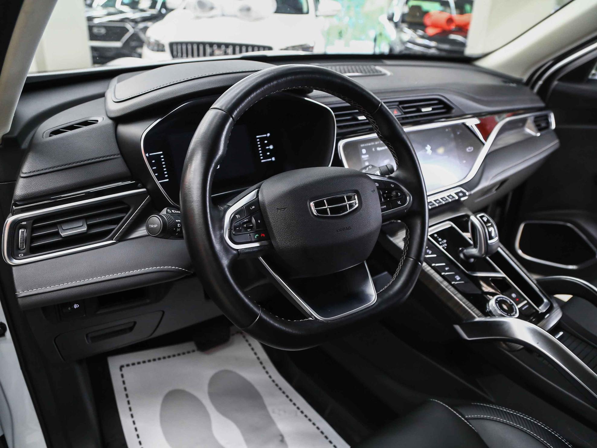 Geely Atlas Pro 2022, белый, ДЦ Орехово