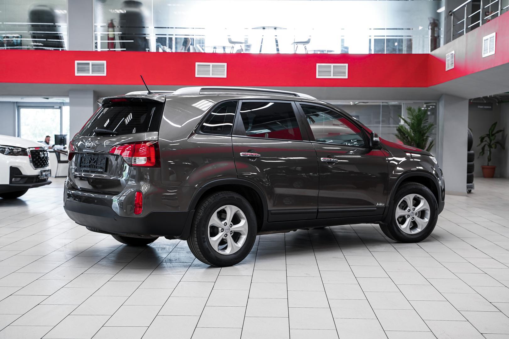 Kia Sorento 2015, бежевый, ДЦ Орехово