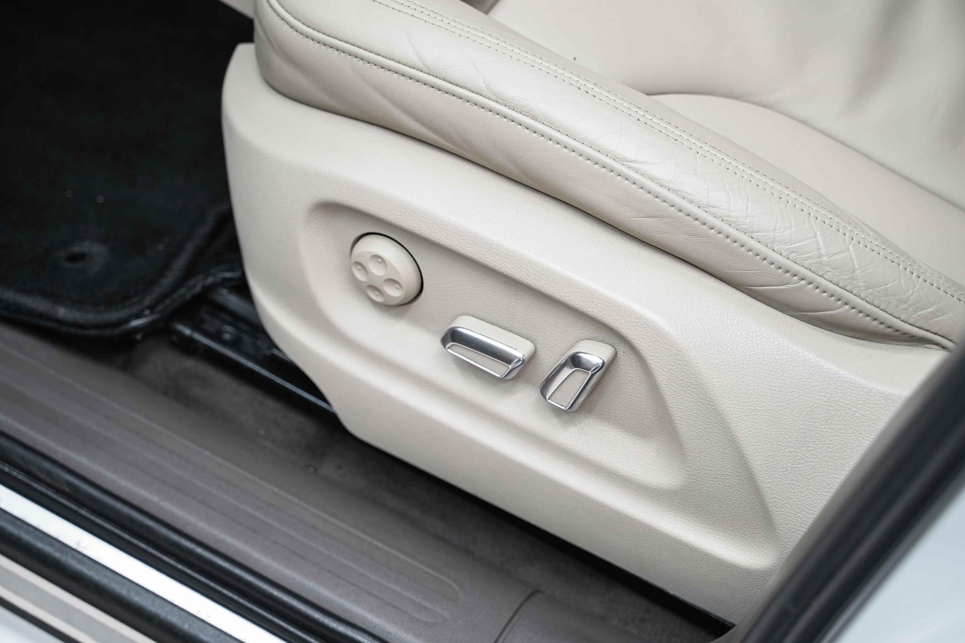 Audi Q5 2012, белый, ДЦ Орехово