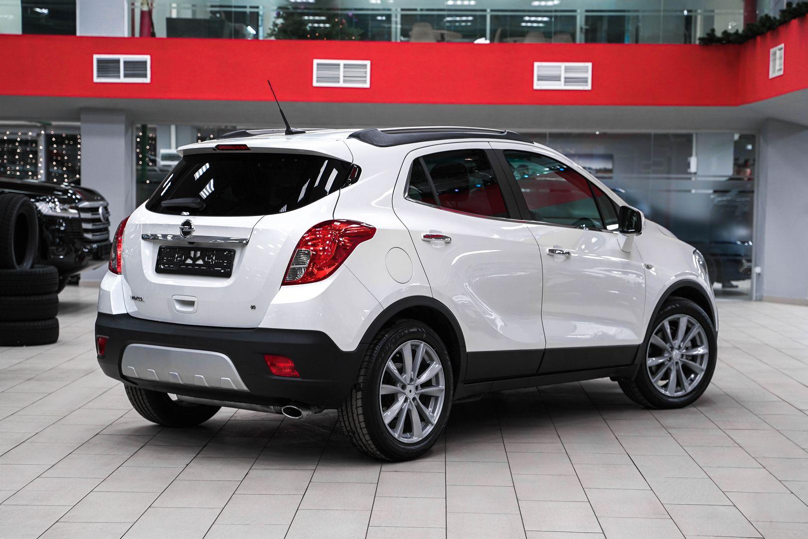 Opel Mokka 2013, белый, ДЦ Орехово