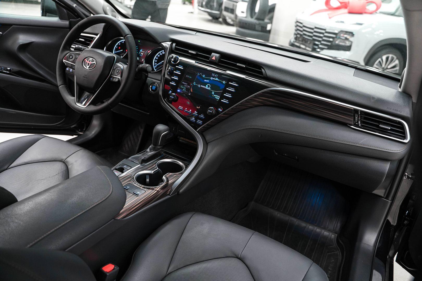 Toyota Camry 2018, черный, ДЦ Орехово