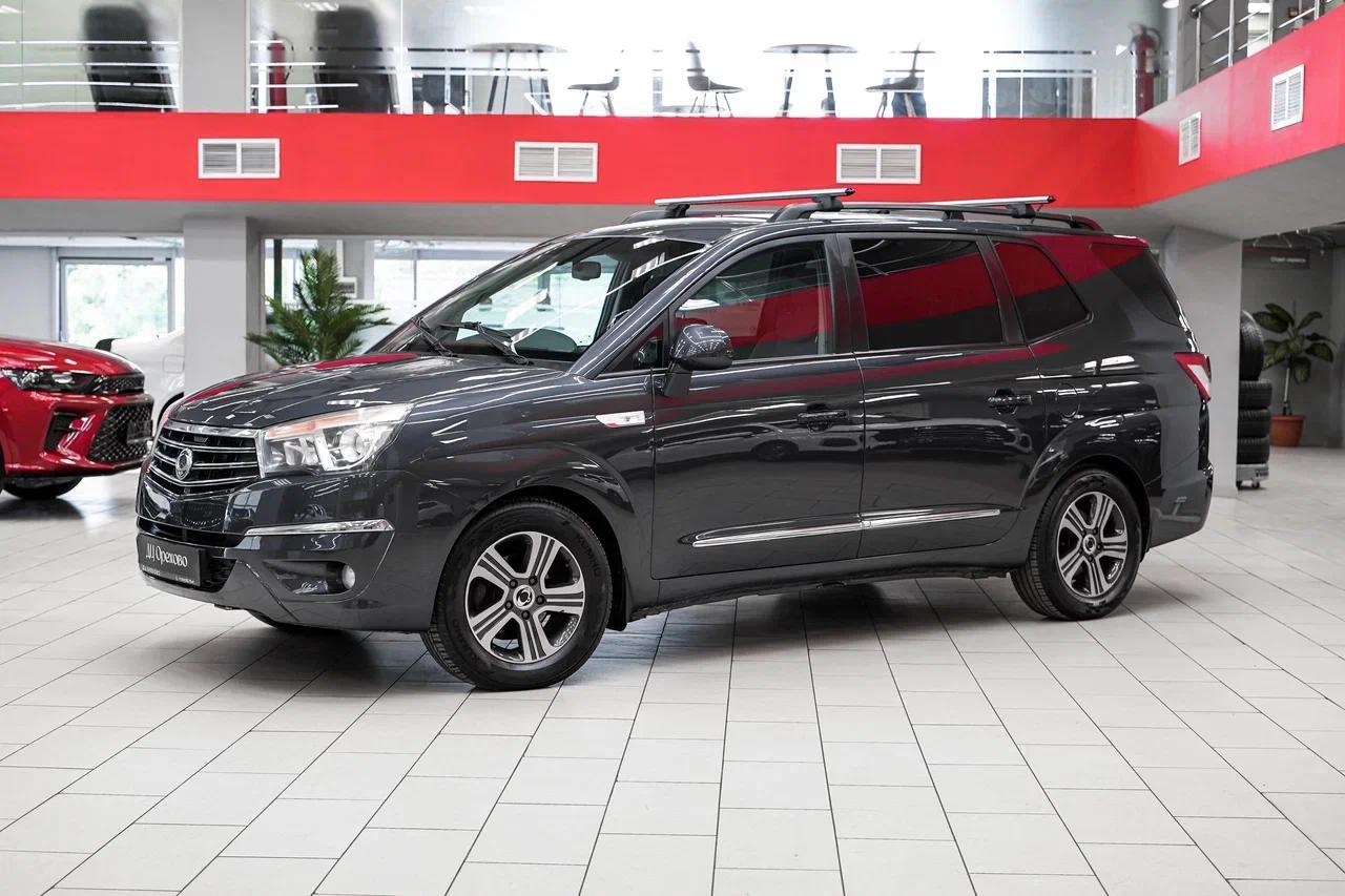 SsangYong Stavic 2014, серый, ДЦ Орехово