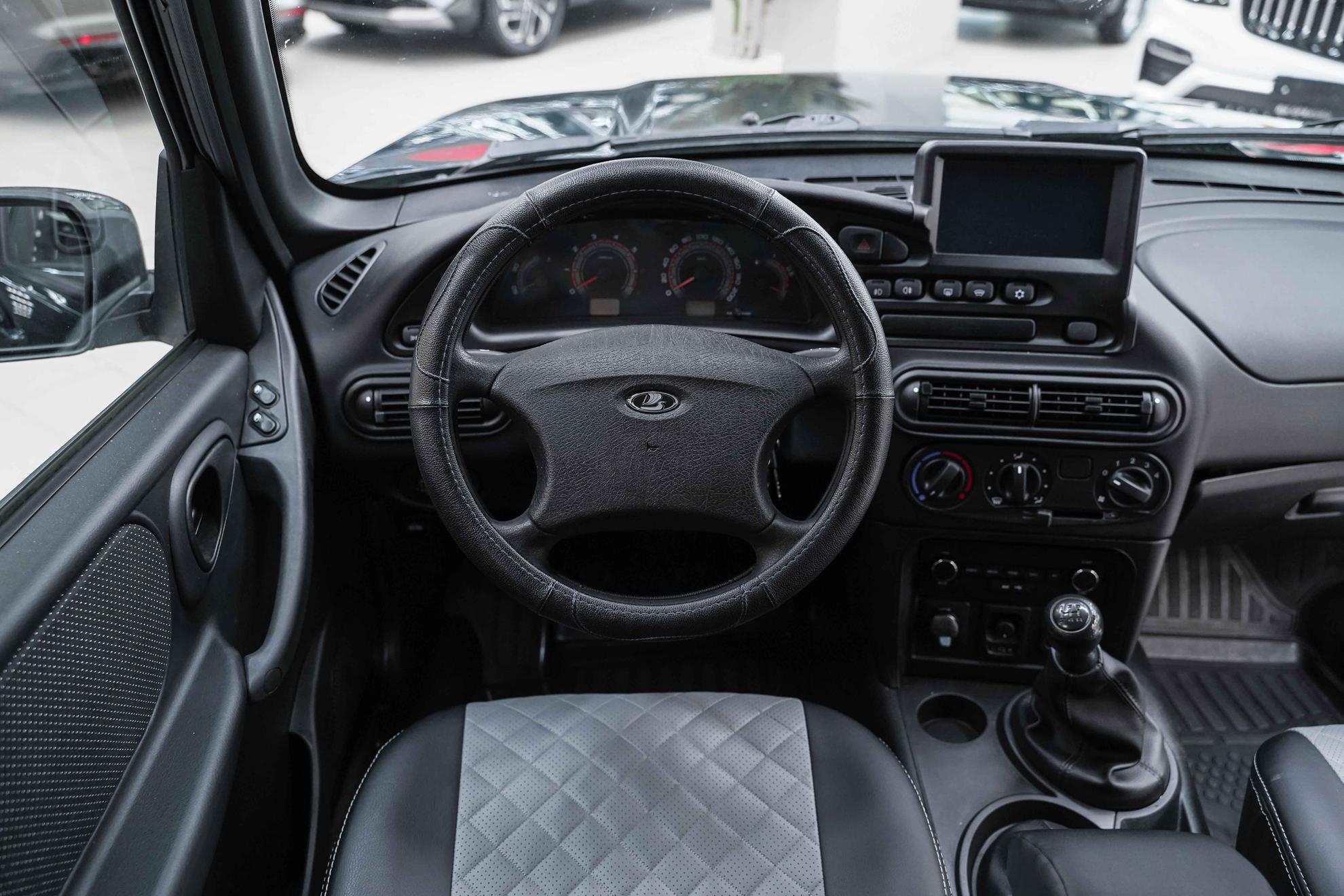 LADA (ВАЗ) Niva Travel 2023, зеленый, ДЦ Орехово