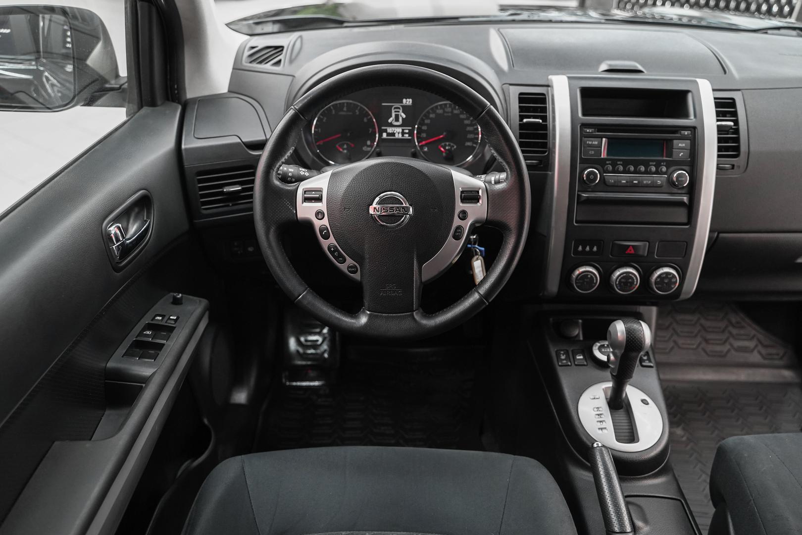 Nissan X-Trail 2014, черный, ДЦ Орехово