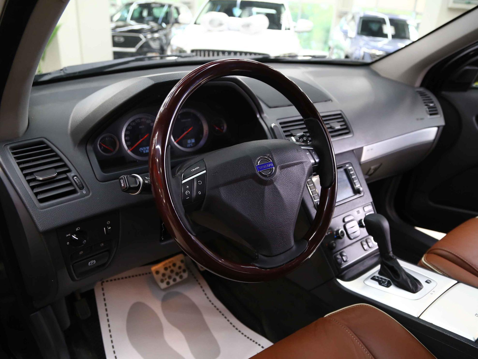 Volvo XC90 2014, черный, ДЦ Орехово