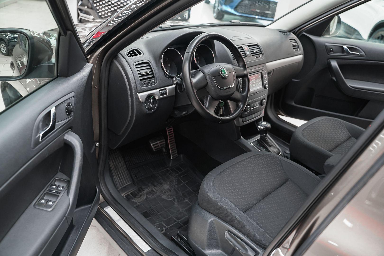 Skoda Yeti 2012, коричневый, ДЦ Орехово