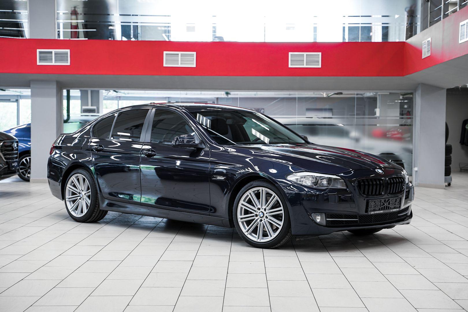 BMW 5 серии 2012, синий, ДЦ Орехово