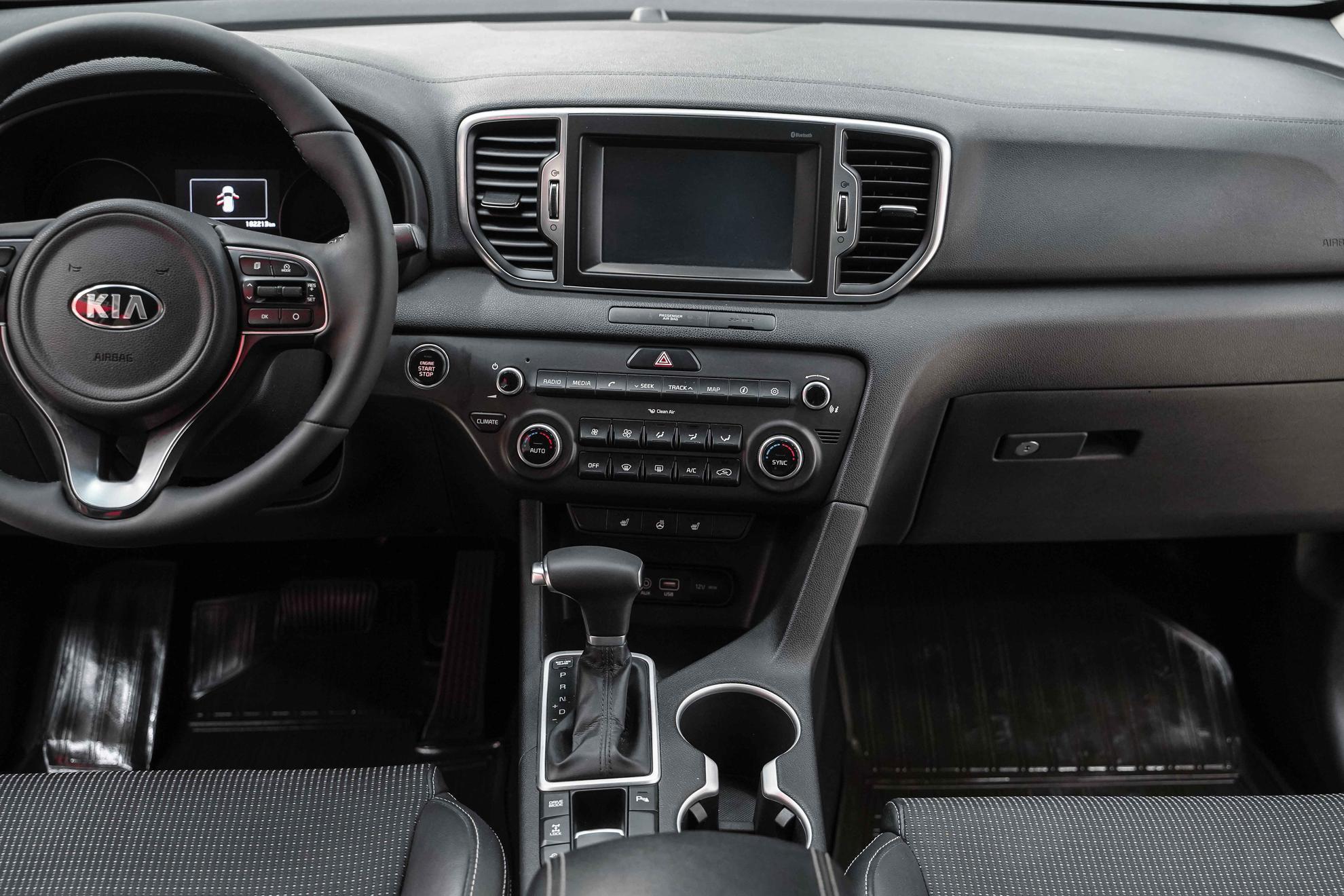Kia Sportage 2016, зеленый, ДЦ Орехово