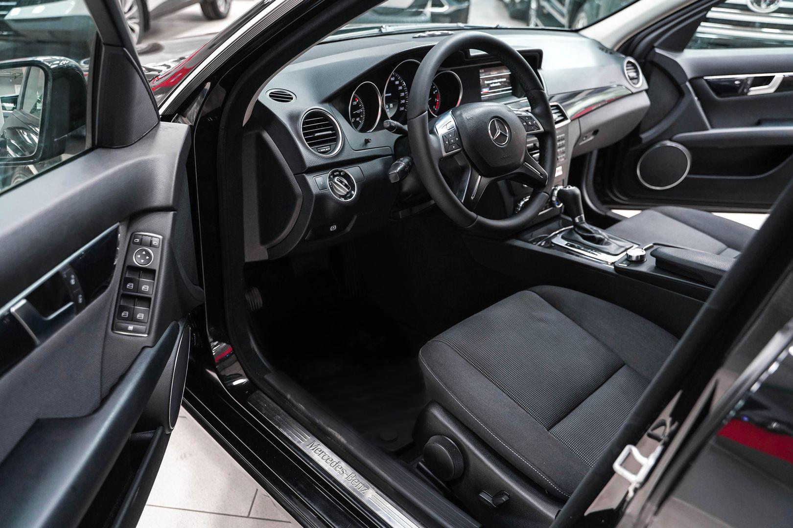 Mercedes-Benz C-Класс 2012, черный, ДЦ Орехово
