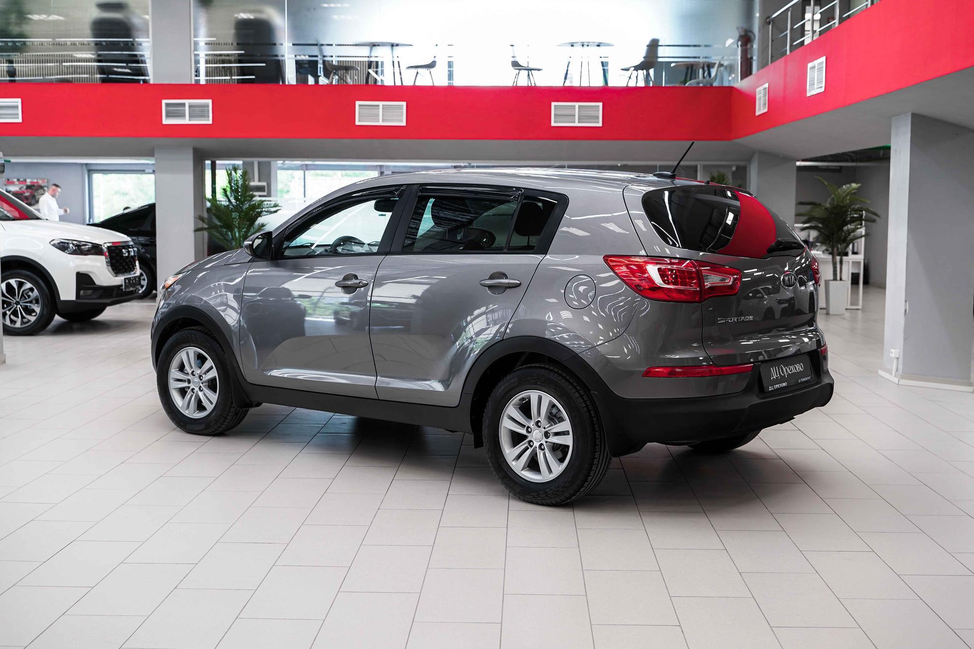 Kia Sportage 2010, серый, ДЦ Орехово