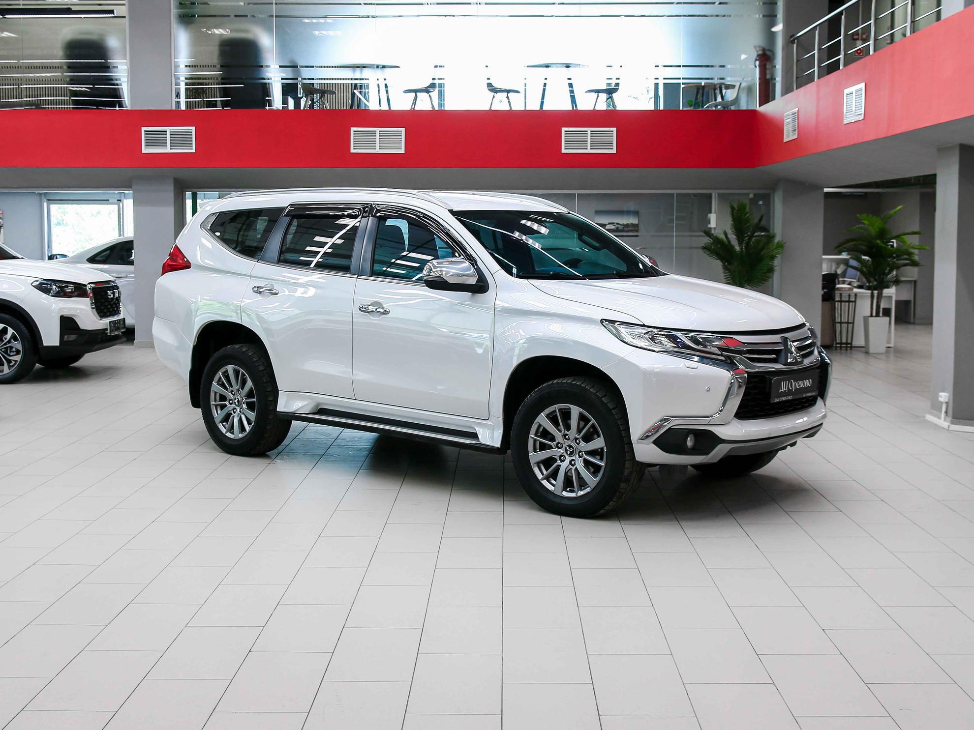 Mitsubishi Pajero Sport 2018, белый, ДЦ Орехово