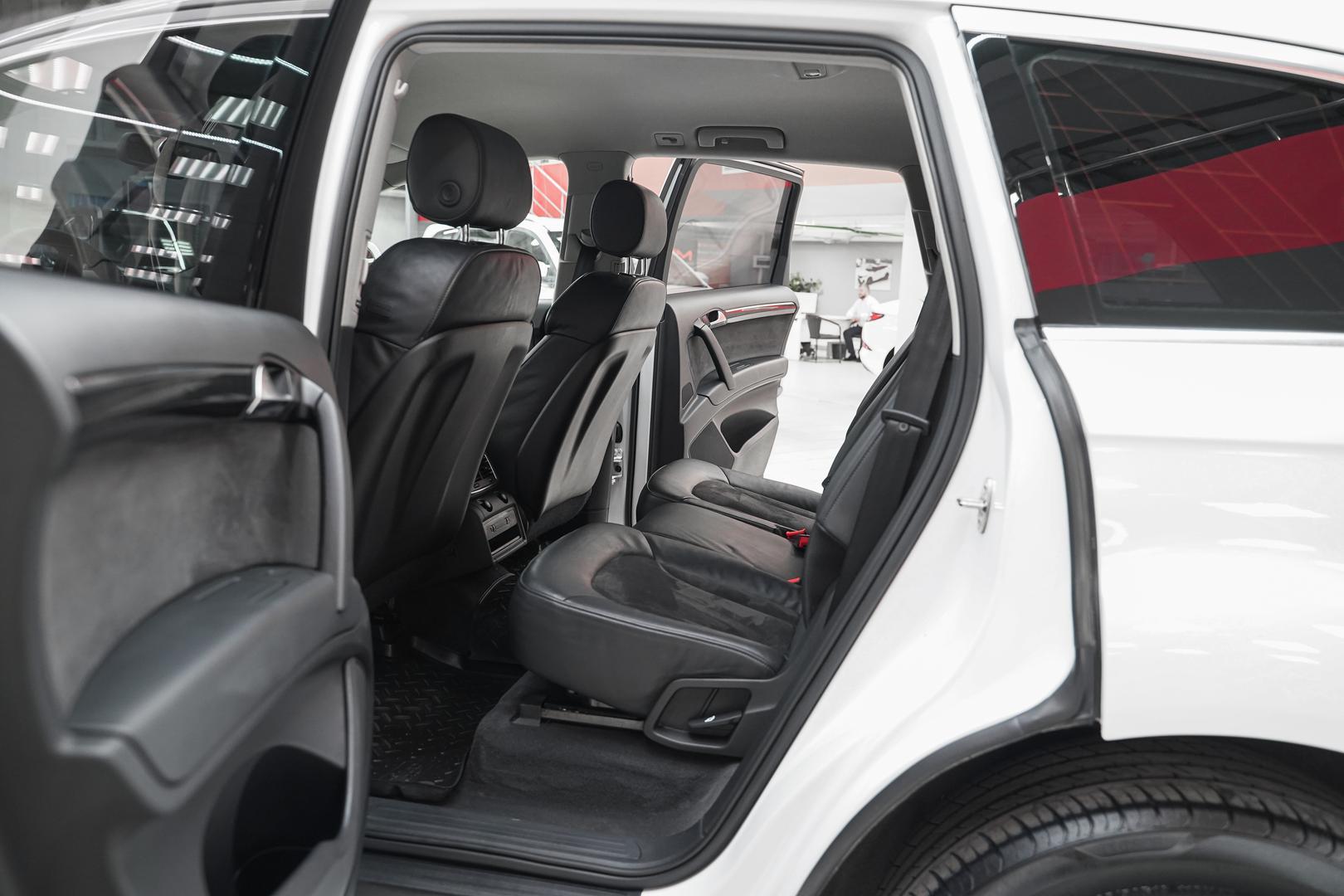 Audi Q7 2012, белый, ДЦ Орехово