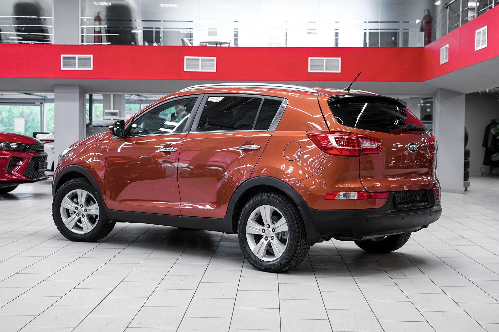 Kia Sportage 2011, оранжевый, ДЦ Орехово