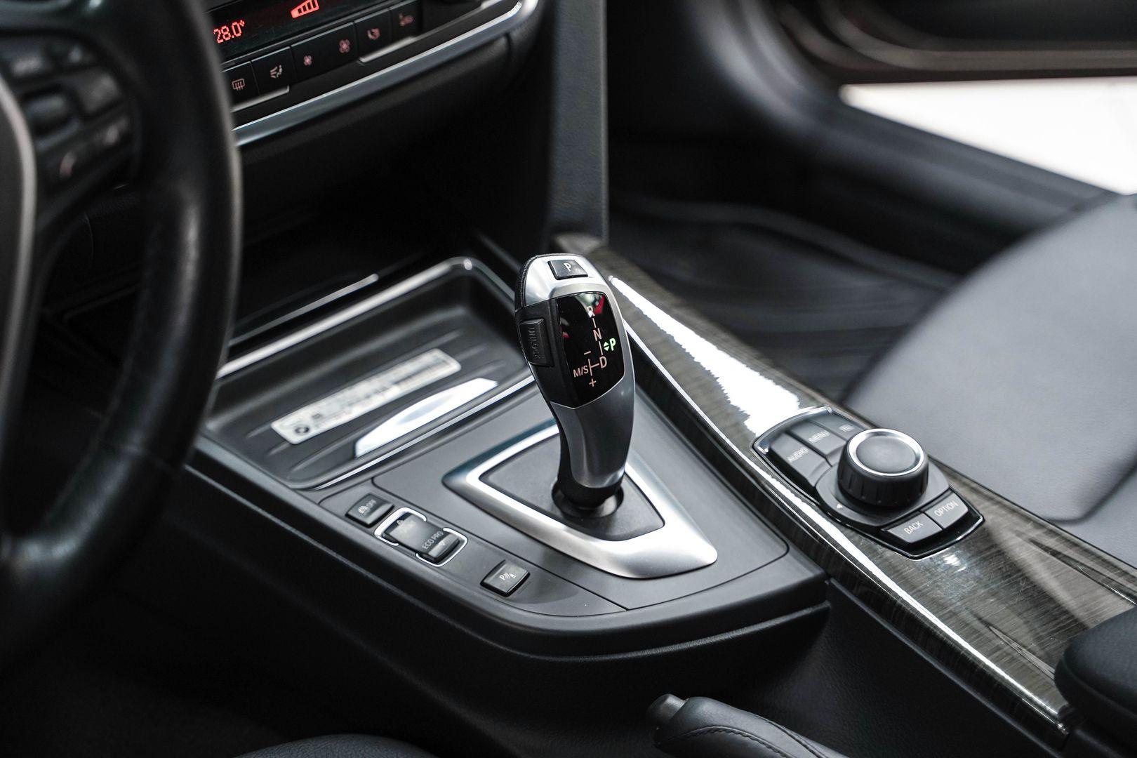 BMW 3 серии 2012, коричневый, ДЦ Орехово