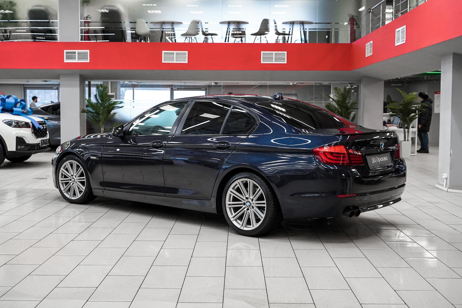 BMW 5 серии 2012, синий, ДЦ Орехово