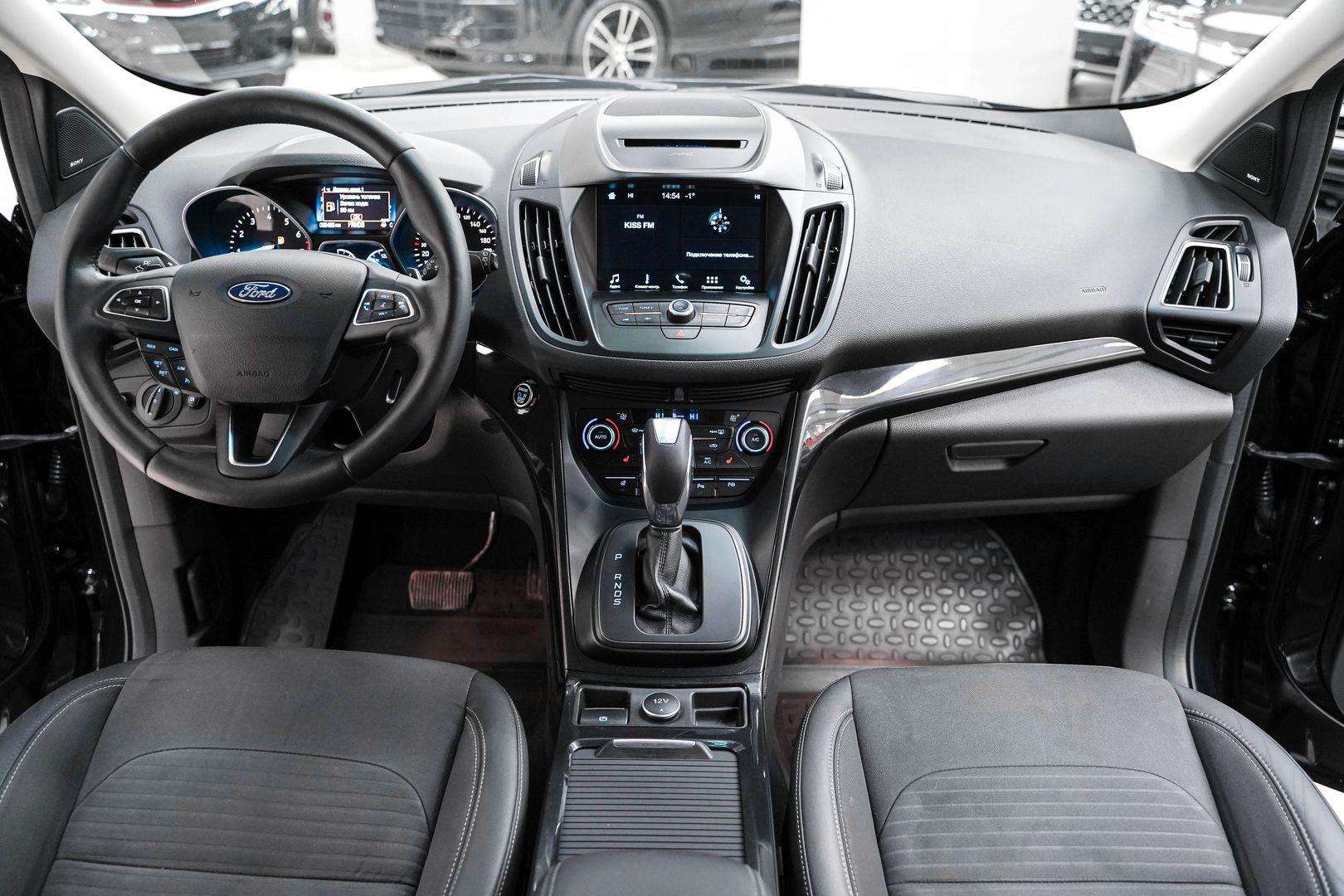 Ford Kuga 2018, черный, ДЦ Орехово