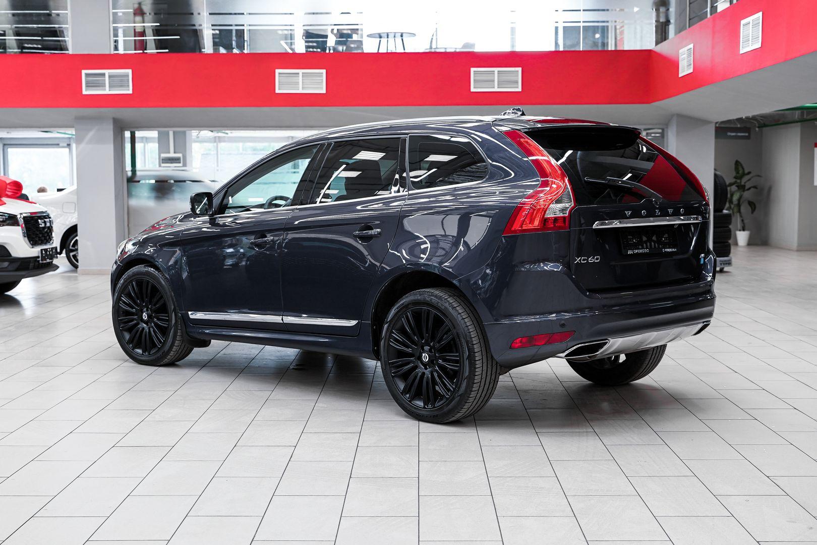 Volvo XC60 2013, синий, ДЦ Орехово