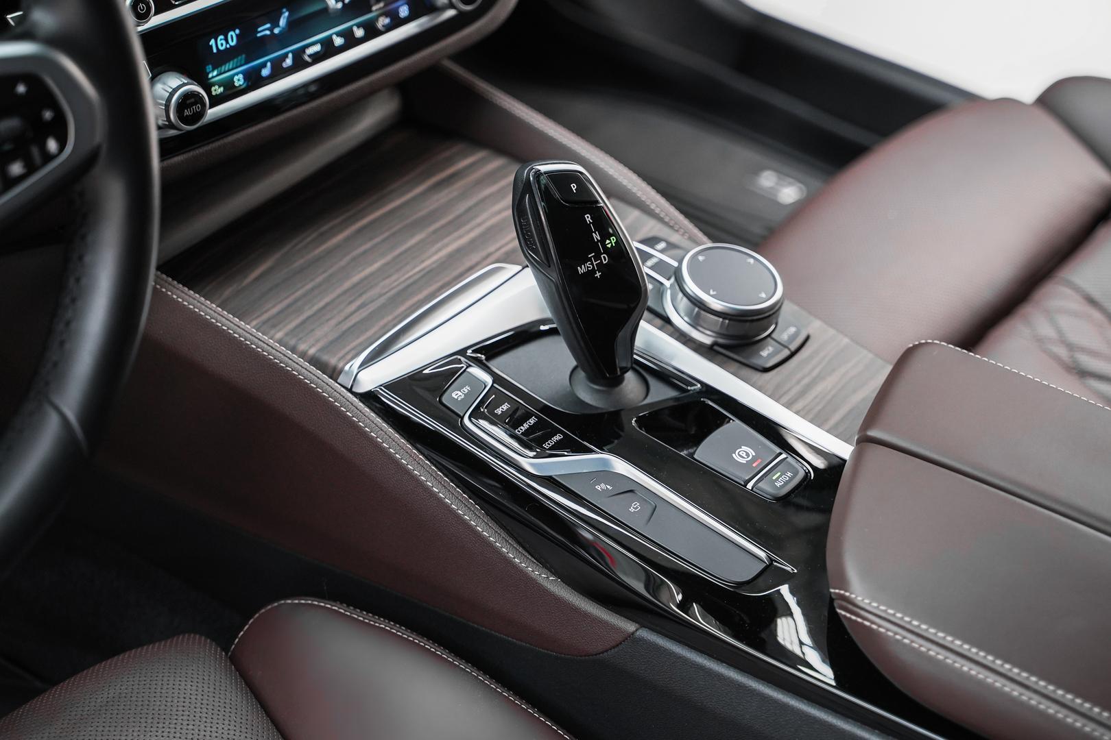 BMW 5 серии 2020, черный, ДЦ Орехово