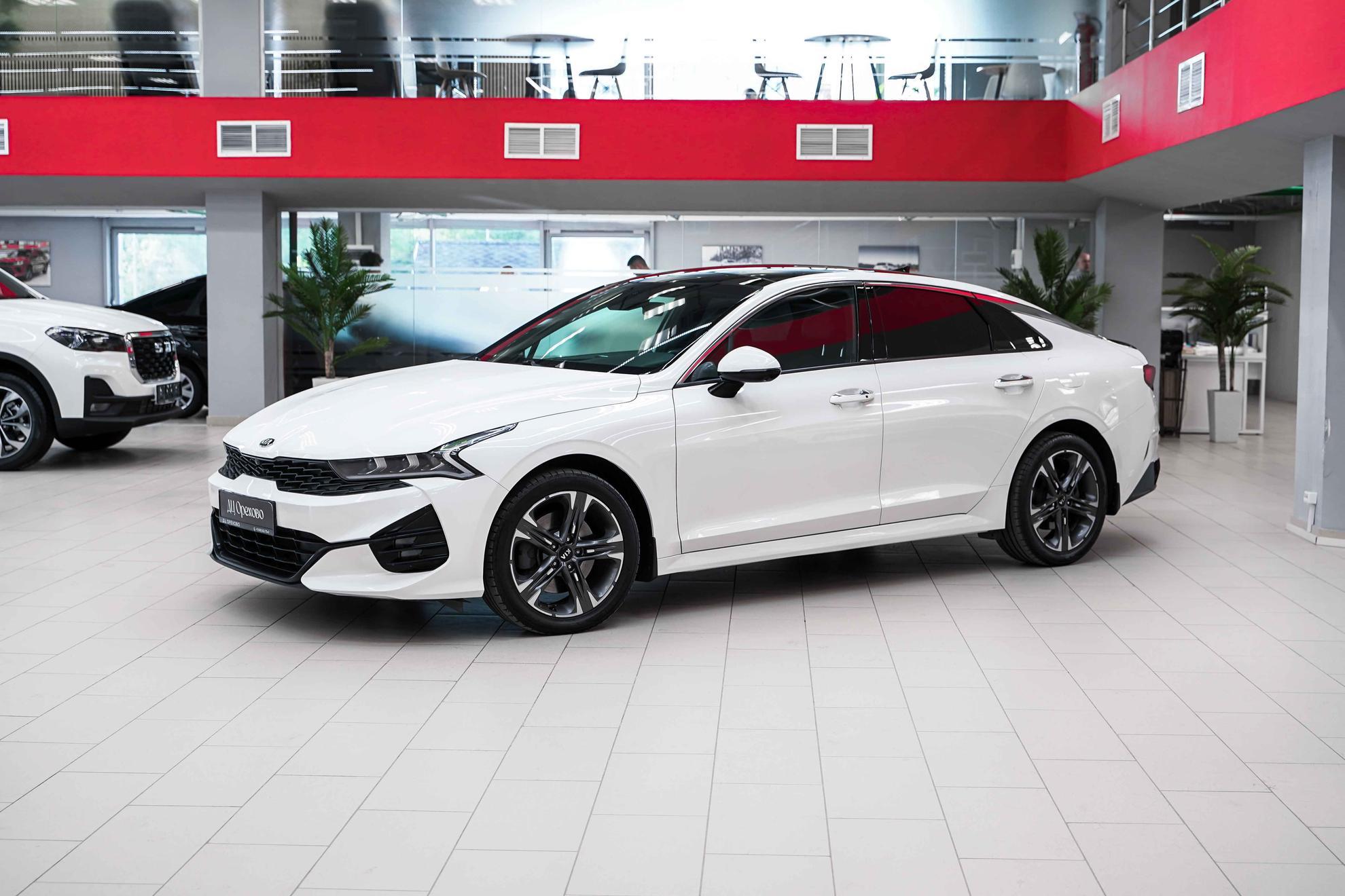 Kia K5 2021, белый, ДЦ Орехово