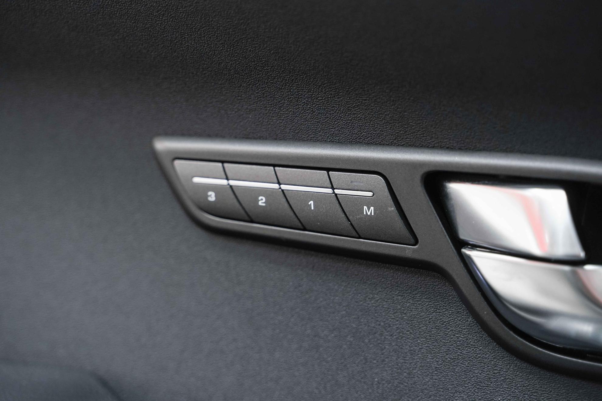 Land Rover Range Rover Evoque 2013, серый, ДЦ Орехово