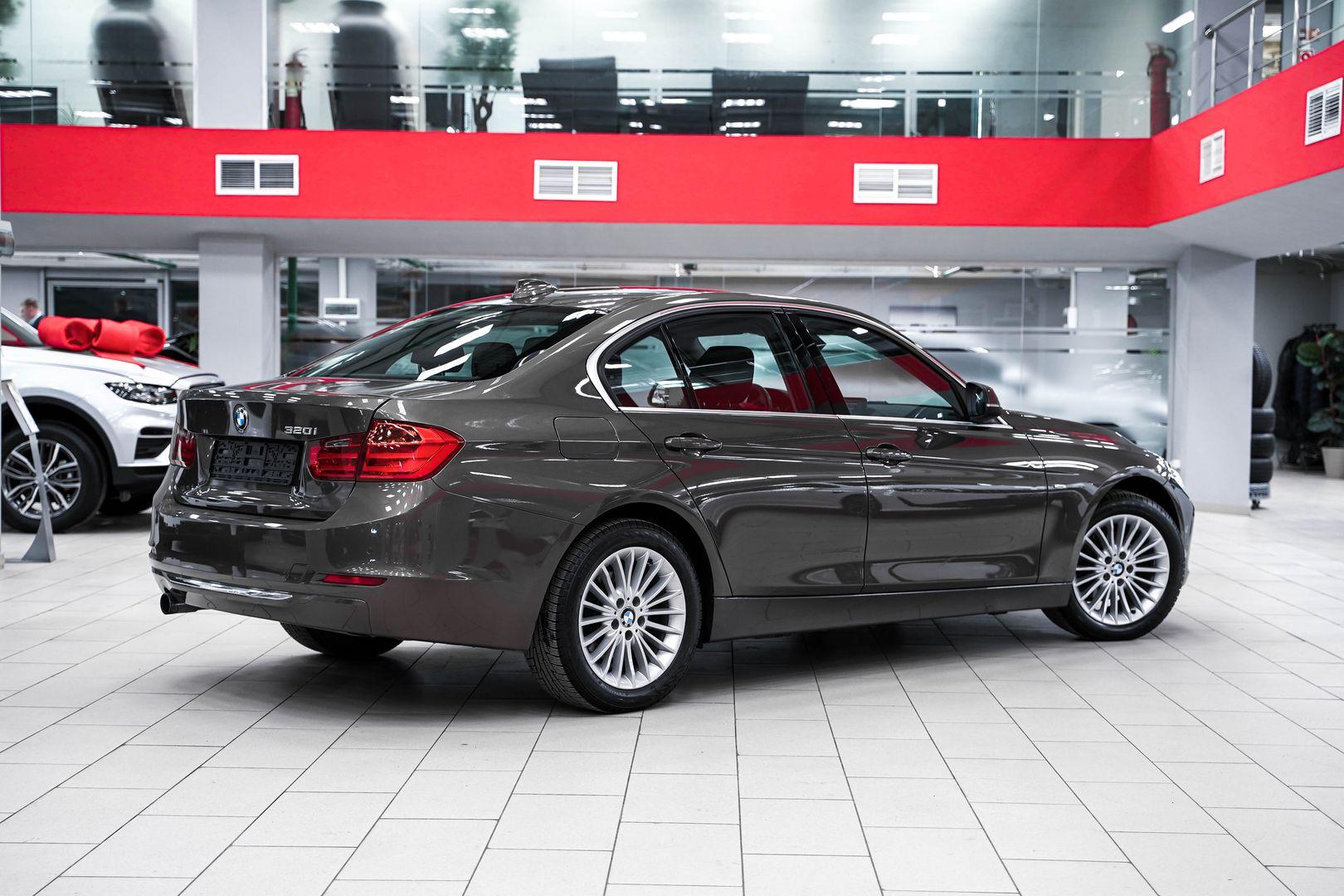 BMW 3 серии 2012, коричневый, ДЦ Орехово