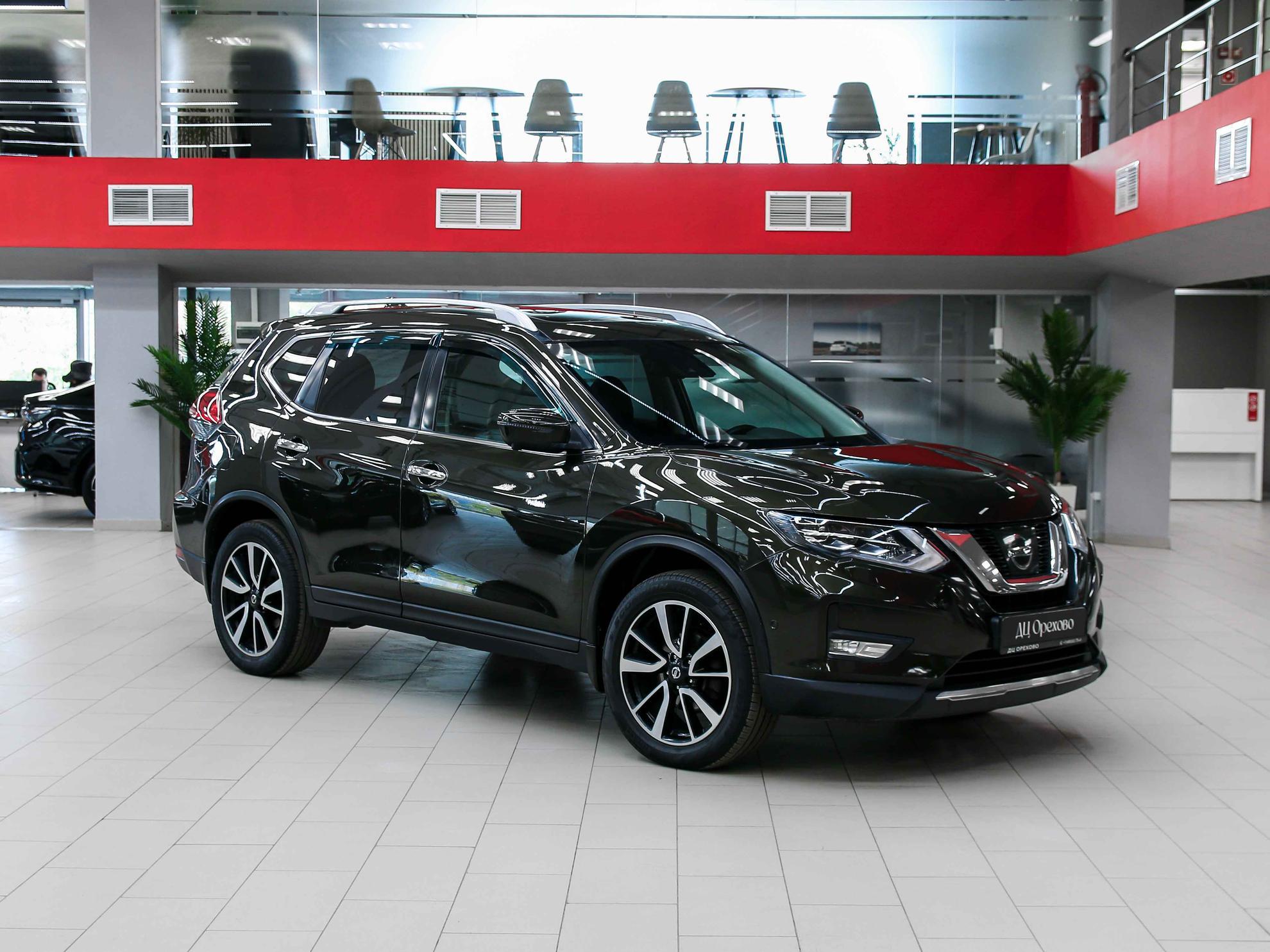 Nissan X-Trail 2019, зеленый, ДЦ Орехово
