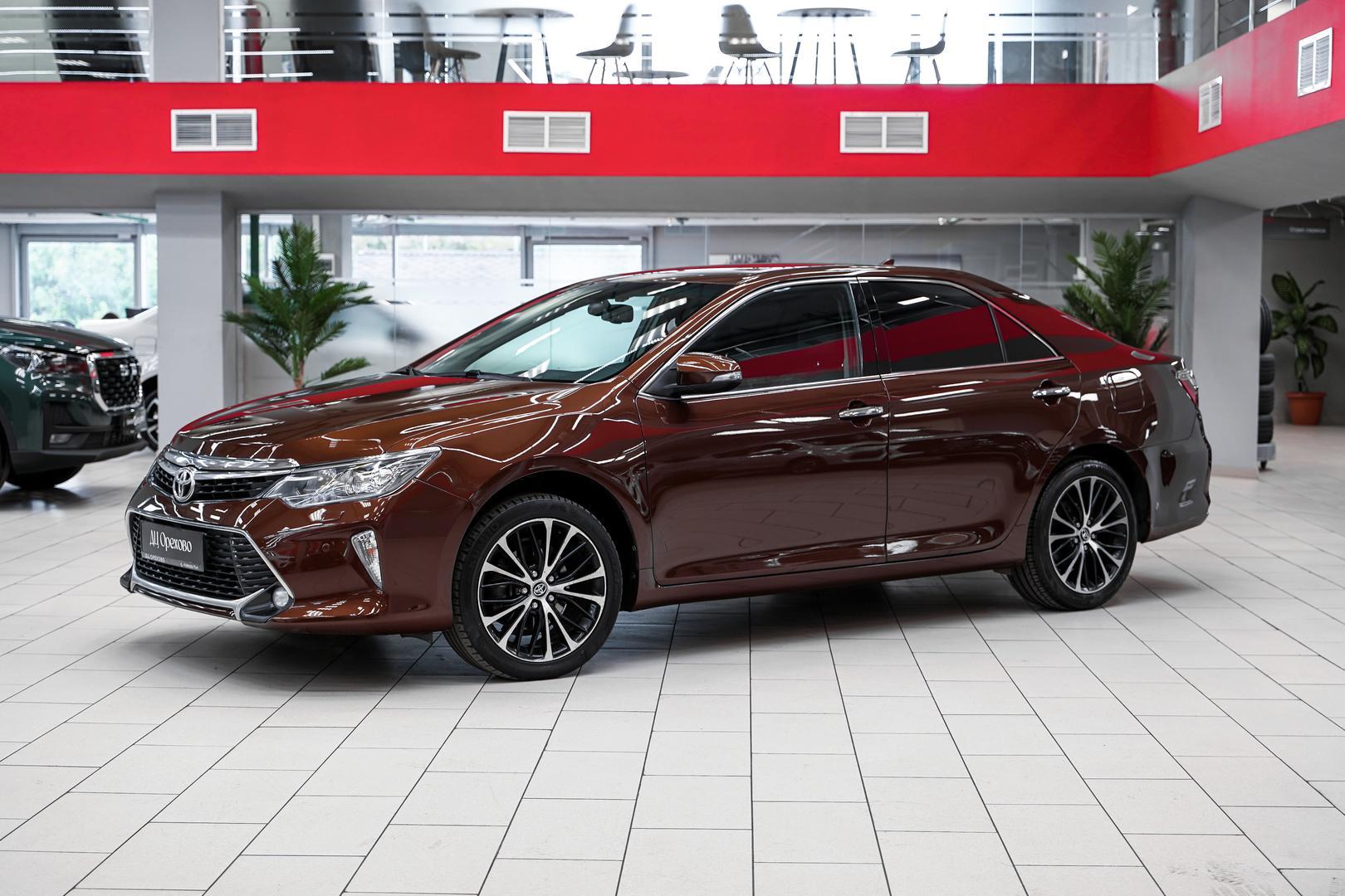 Toyota Camry 2017, коричневый, ДЦ Орехово