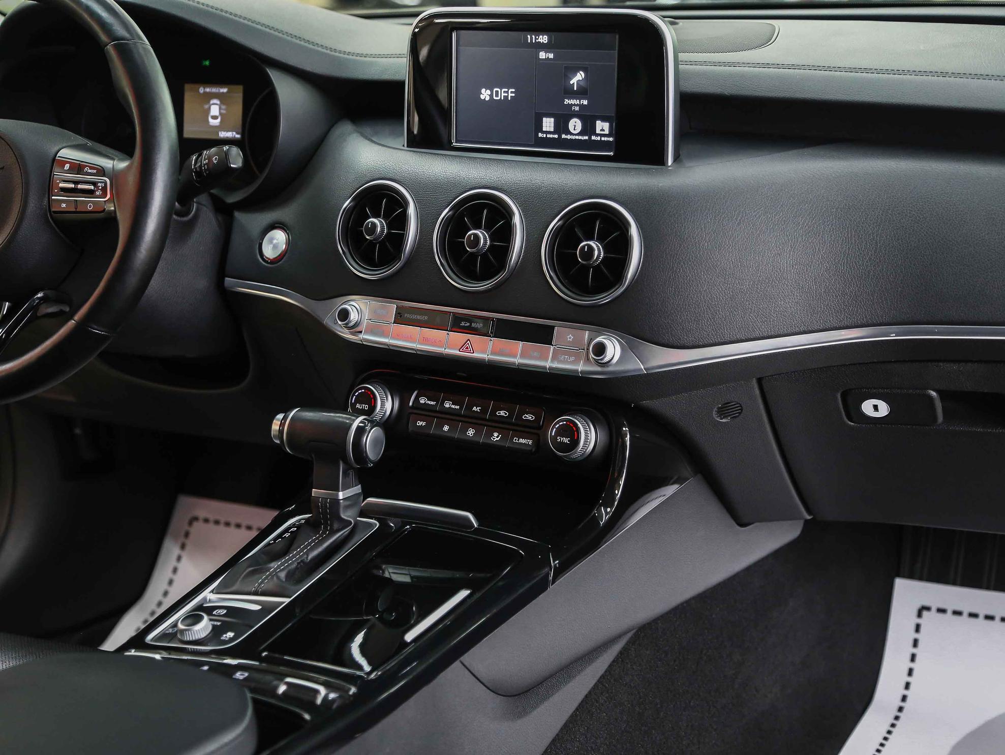 Kia Stinger 2018, белый, ДЦ Орехово