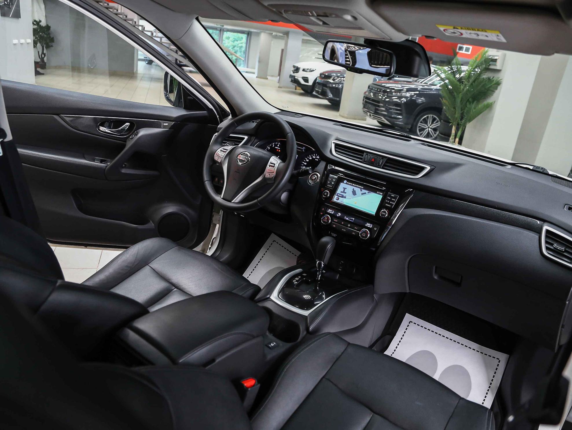 Nissan X-Trail 2015, белый, ДЦ Орехово