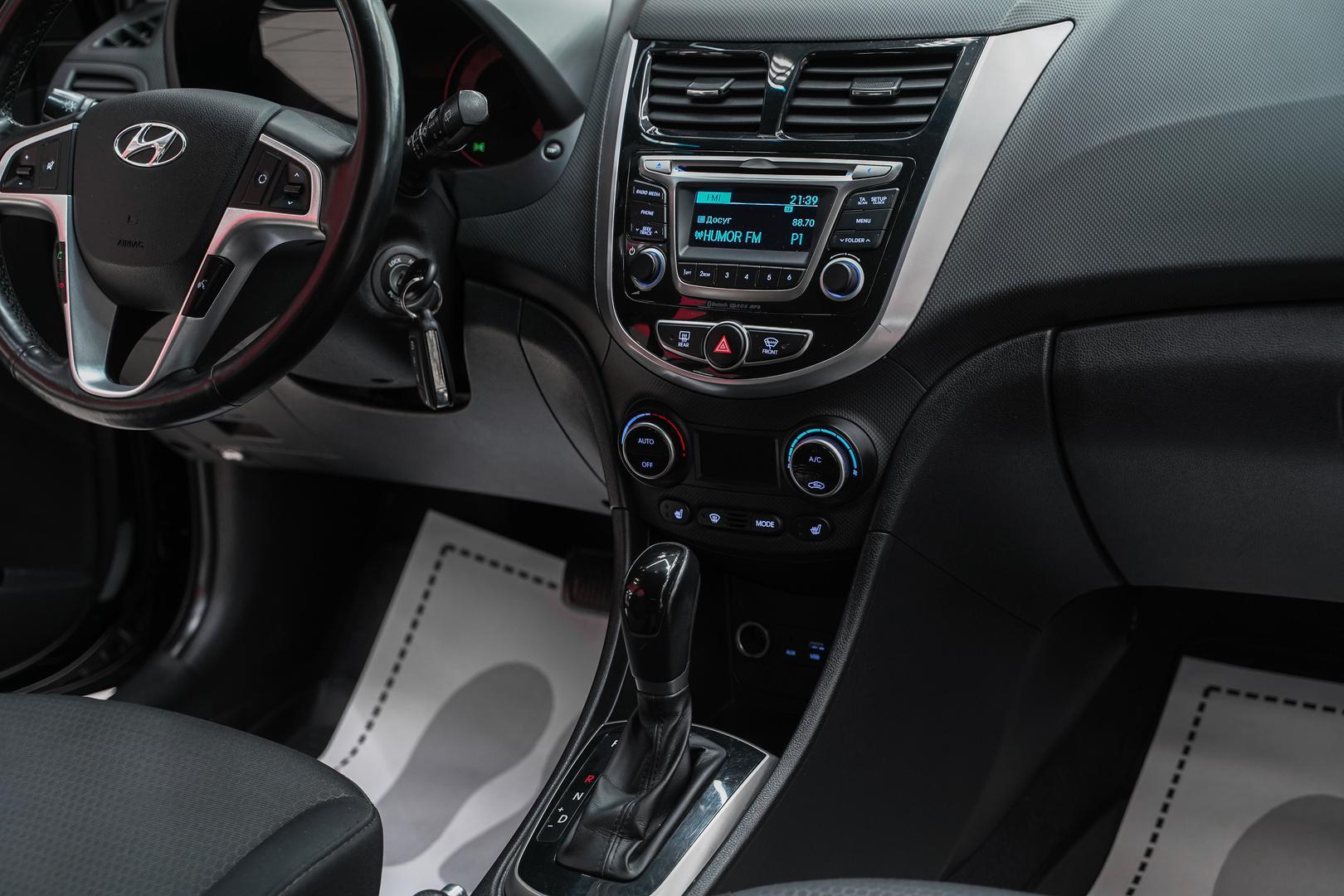 Hyundai Solaris 2015, черный, ДЦ Орехово