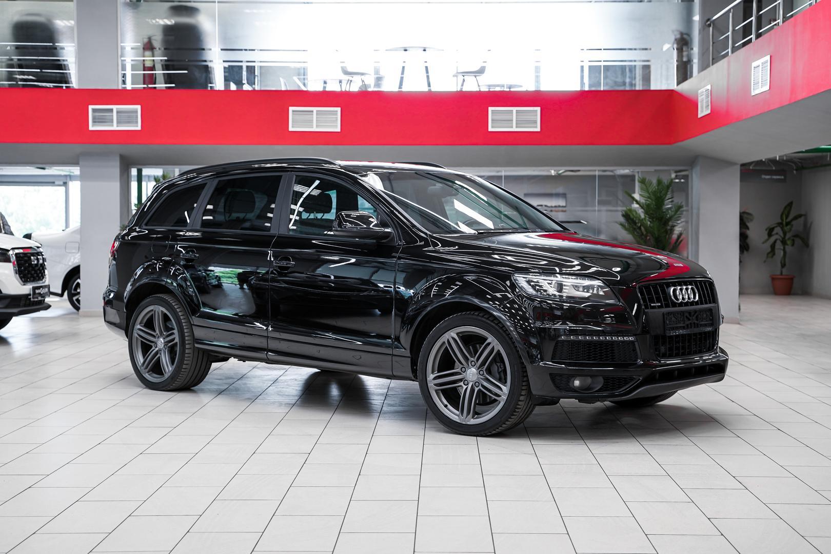 Audi Q7 2010, черный, ДЦ Орехово