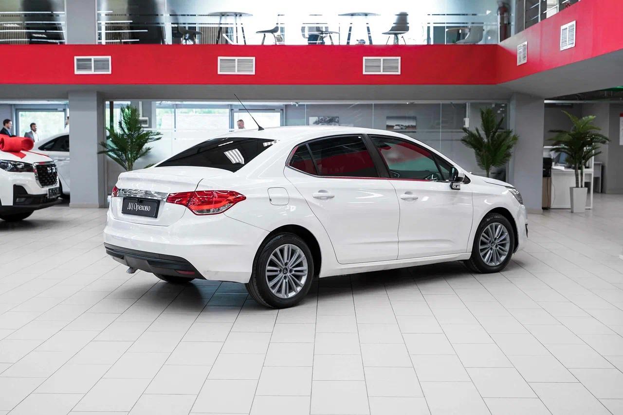 Citroen C4 2013, белый, ДЦ Орехово