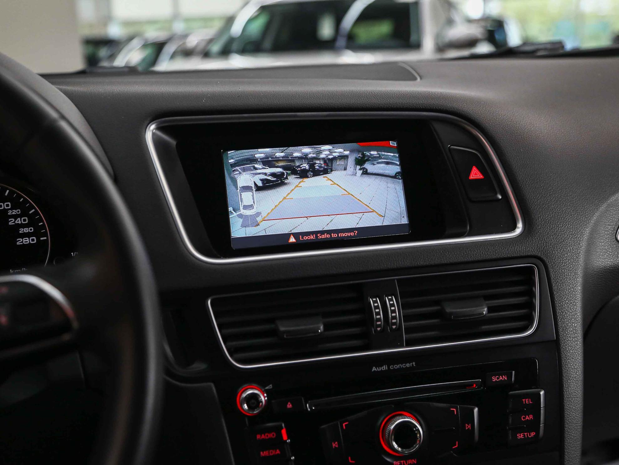 Audi Q5 2015, синий, ДЦ Орехово