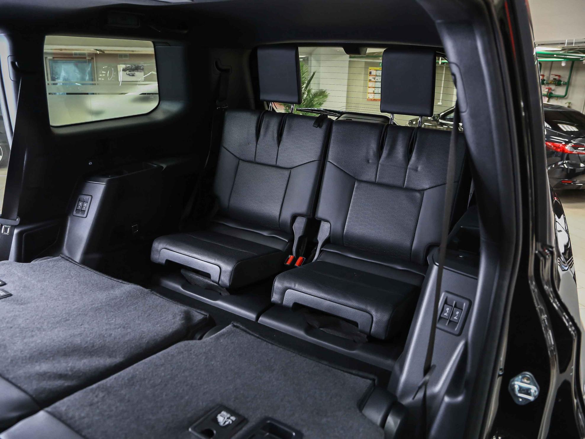Toyota Land Cruiser Prado 2026, черный, ДЦ Орехово