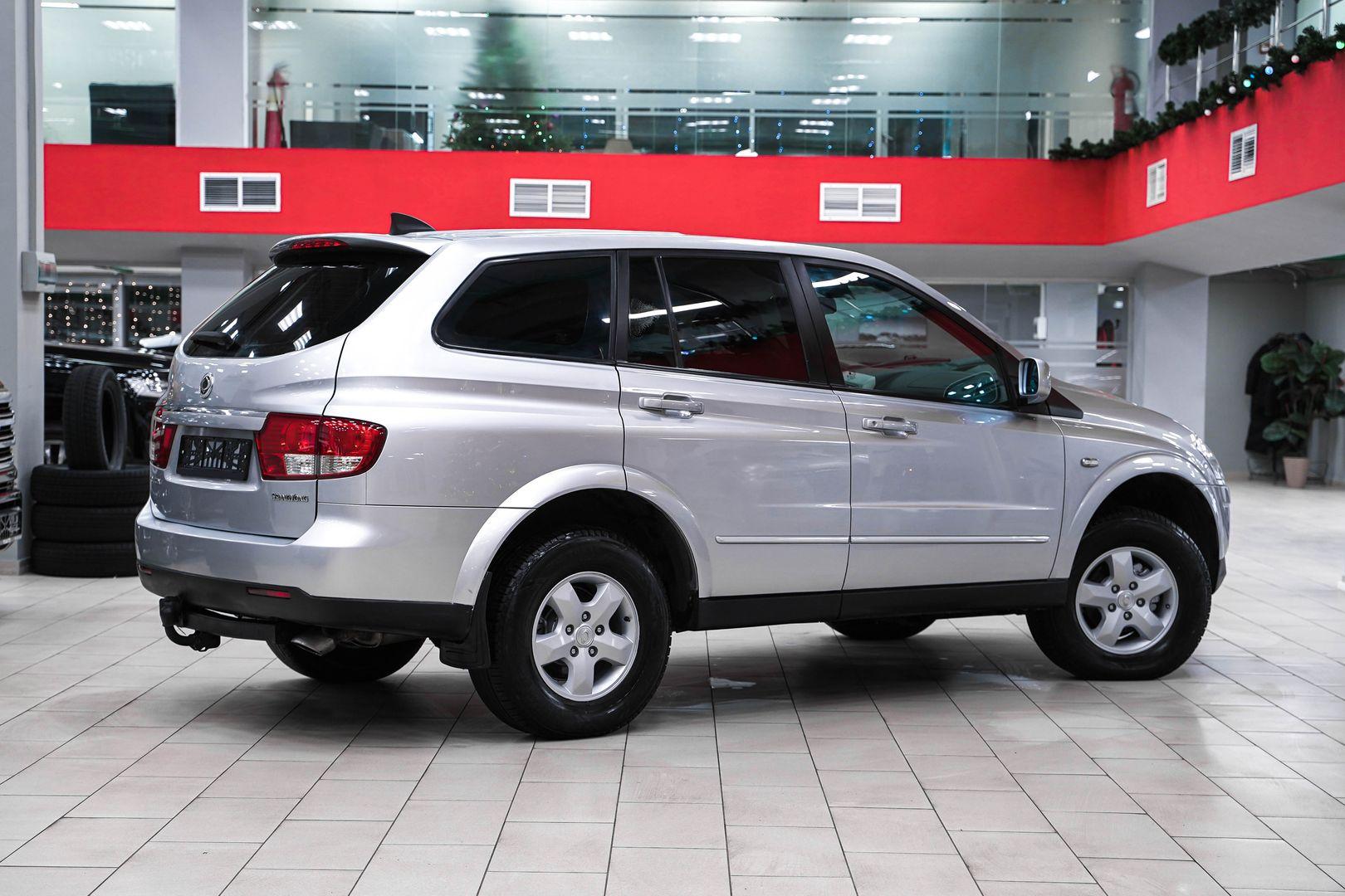 SsangYong Kyron 2013, серебряный, ДЦ Орехово